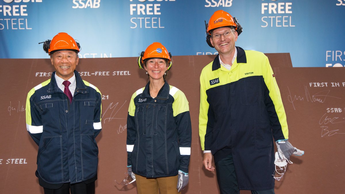 WeDontHaveTime's tweet photo. 📢 @SSAB_AB plans to offer fossil-free steel to the market in 2026 &amp; virtually eliminates all its carbon dioxide emissions by 2030, 15 years earlier than previously planned!
👉 Read this inspiring story on SSAB’s decarbonization journey on @WeDontHaveTime 
https://t.co/nRHUGKHBL7 https://t.co/nbUUB6lPvb