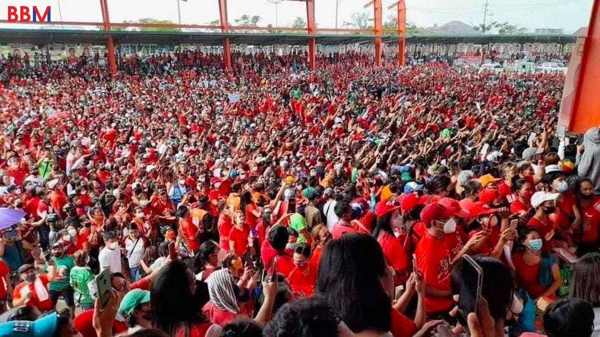 News5PH's tweet photo. Mga kuha sa campaign rally nina presidential candidate Bongbong Marcos at running mate Davao City Mayor Sara Duterte sa Guiguinto, Bulacan.

📸: Bongbong Marcos (Facebook) https://t.co/52GTyQbLXh
