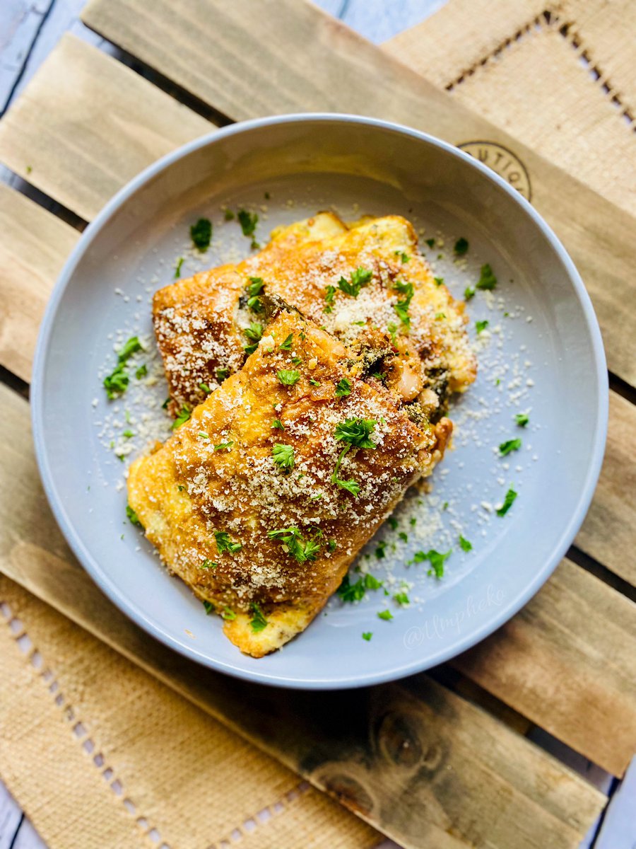 umpheko's tweet photo. Parmesan Omelette with left over tomato,spinach &amp; beans fry

#food #safood #foodie #foodstyling #cook  #cooking #masterchefsa #omelette #omlit #umpheko https://t.co/wvwtwnYp6O