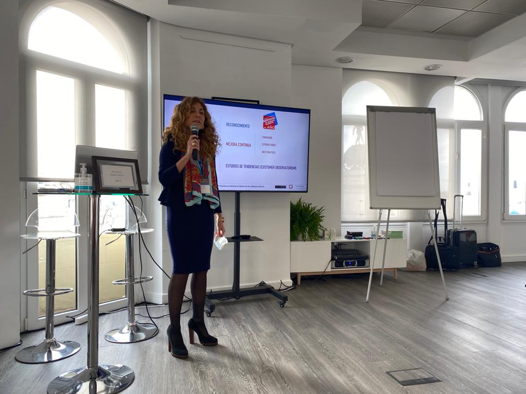 Fabriselva's tweet photo. @GenerBlanca, Directora General de @SottoTempo  abre el Workshop de Best Practices de los @LideresServicio junto al equipo de @focusinside_net https://t.co/tZVZDfMo6O