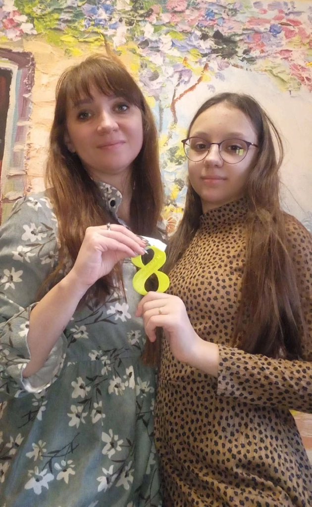 Обучающиеся МБОУ Школа № 121 г.о. Самара приняли участие в I и II этапах городской акции "Наша мама водит классно! Знает правила прекрасно!"🌸

Активисты отряда ЮИД «Аврора» изготовили брелки на 3D принтере, открытки и вручили их мамам-водителям накануне праздника "8 Марта"🌷