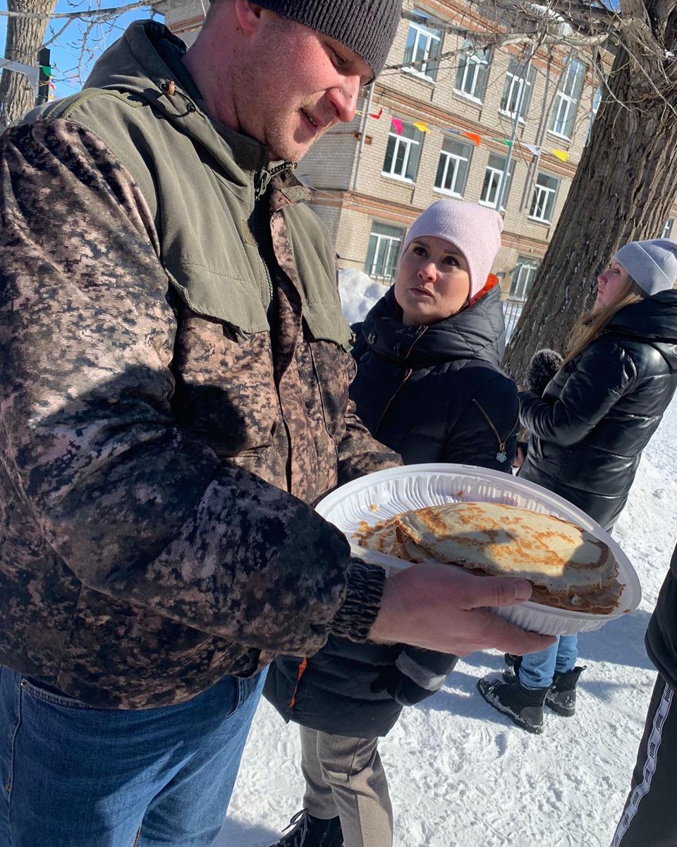 Провели праздник Масленицы организованный«ЕДИНАЯ ОБЛАСТНАЯ УК»при поддержке ФСИН-полевая кухня,сладкие угощения-Хлебзавод 5,концерт и конкурсы - общеобр.школа168, аппаратура и оформление праздника-Администрация Кировского района города Самары, Спасибо Всем за хорошее настроение!