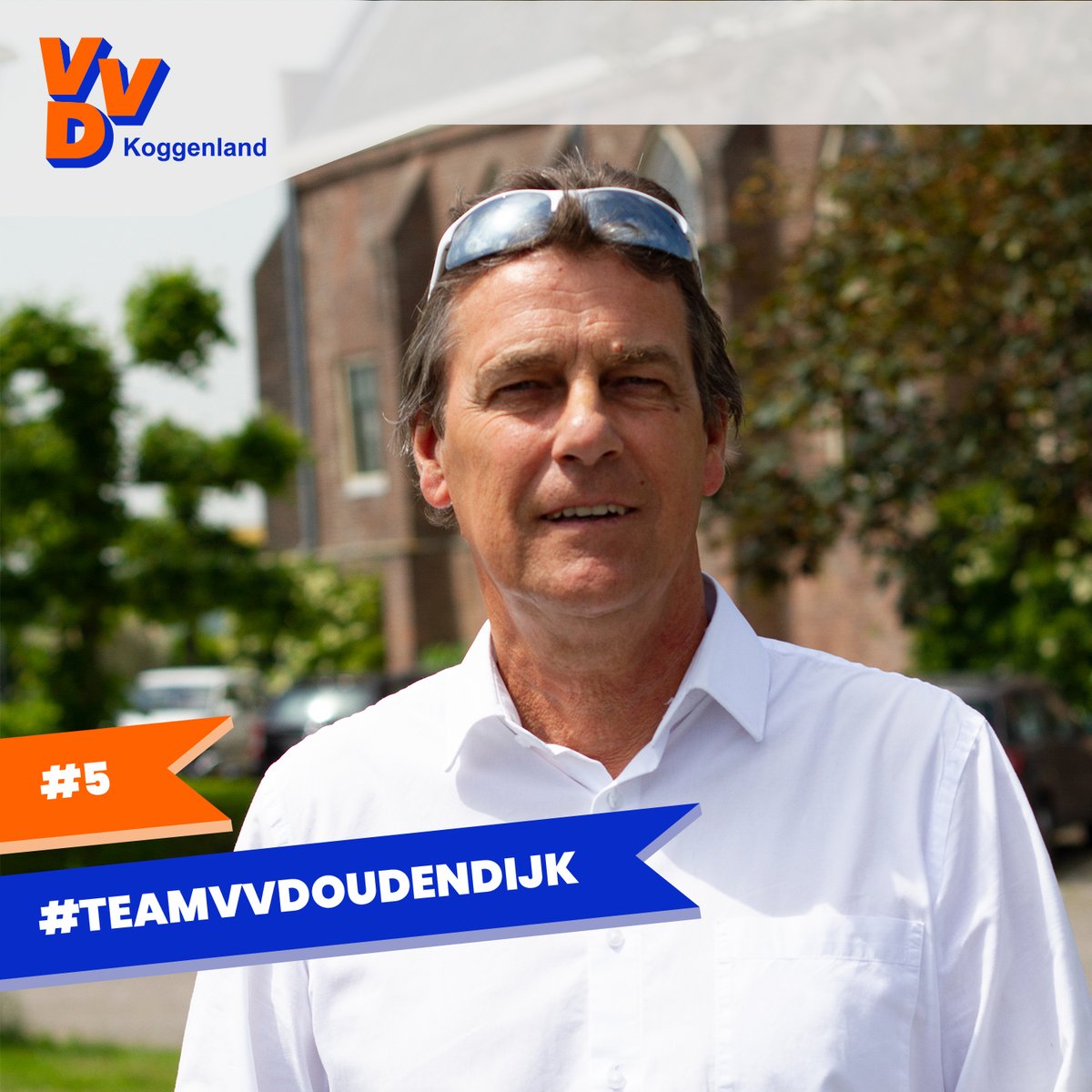 TROTS STELLEN WIJ U VOOR:

Onze kandidaat Simon Meijn op nummer 5 uit Oudendijk.

Marketing &amp; Communicatie adviseur, zet zich in voor een fijne leefomgeving met goed voorzieningenniveau en het behoud van onze dorpse karakters.

teamvvd.nl