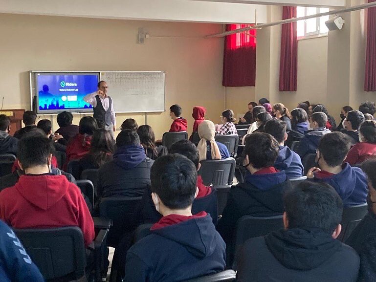 PayaStem Yapay Zeka Merkezi Koordinatörümüz Cem KAĞAR tarafından , Dörtyol Fen Lisesi öğrencilerine Geleceğin Meslekleri ve Teknofest bilgilendirmesi yapıldı. #Teknofest #GeleceğinMeslekleri #DörtyolFenLisesi #riders <a href="/cem_kagar/">Cem Kağar</a>