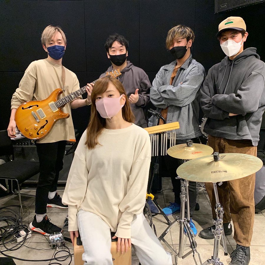 竹渕慶のビルボードライブ初公演が開催 配信 繊細な歌声で聴き手を虜にする一夜 Mikiki