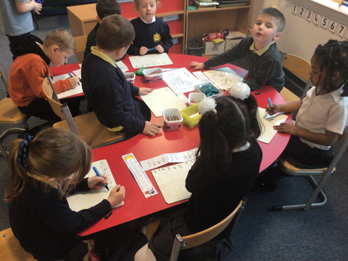 camstraddenps's tweet photo. The red group in P1b are very busy this morning working with number lines. @glasgowcounts #countingisfun https://t.co/J6ROrbQYCu