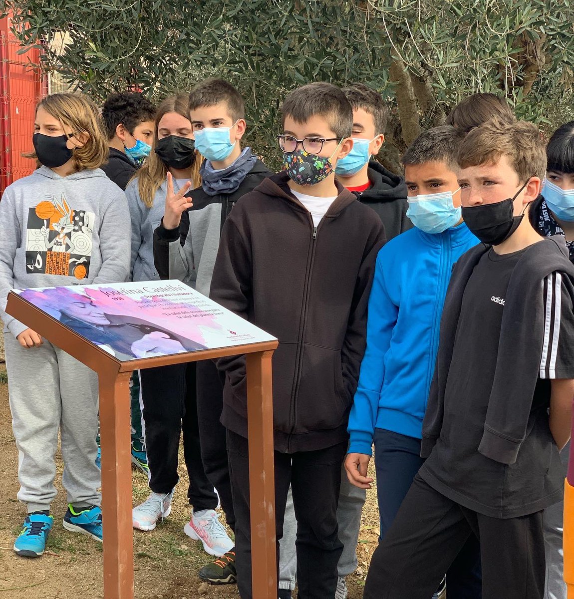 collbato's tweet photo. L'oceanògrafa i lluitadora Josefina Castellví donarà nom al parc infantil del Passeig de les Escoles. El nom l'han decidit els i les alumnes de 6è de Primària entre les tres opcions de científiques proposades per @lesluciferases, que ha dinamitzat tot el procés per decidir el nom https://t.co/AqbQvyU0Jx