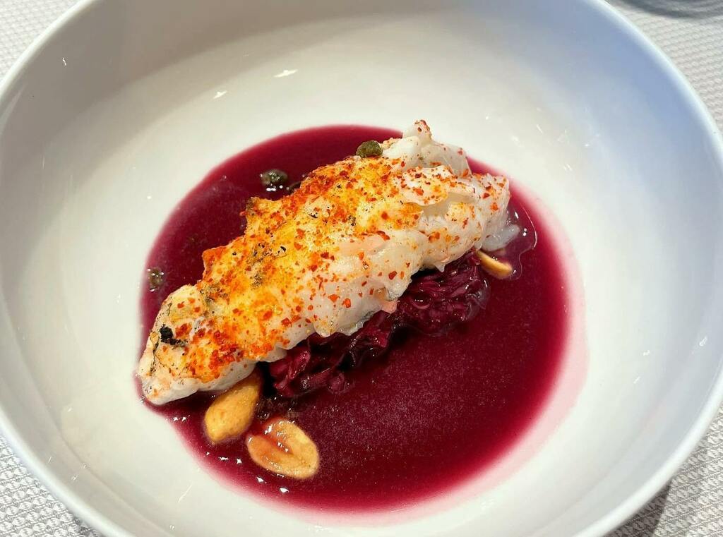 bushcook's tweet photo. Wenn man lieben Besuch aus Österreich bekommt, dann muss man ja ins Restaurant Sparkling Bistro gehen. Danke für die wunderbaren Stunden und die tolle Gesellschaft.
#finedining #artofplating #greatchefs #michelinstarred #michelinrestaurant #mystorywithmichelin #munichrestau… https://t.co/WJ3DeGCOa3