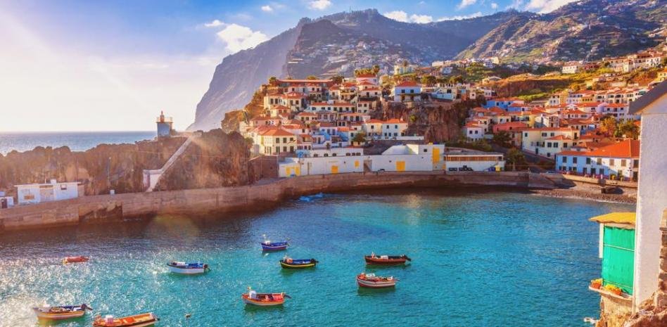 javilop's tweet image. Próx. destino: 🏝️ Madeira 🏝️
 
Pensando hacer una guía de la isla con todos los sitios "insider" que descubra y ponerla gratis. Mapa, fotos, etc. Como la que hice de Lanzarote.

¿Me animas con un RT? Si llega a 1500 RT la hago. Es un precio alto, pero el currazo de hacerla tb 😁