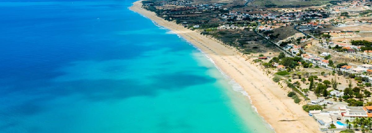 javilop's tweet image. Próx. destino: 🏝️ Madeira 🏝️
 
Pensando hacer una guía de la isla con todos los sitios "insider" que descubra y ponerla gratis. Mapa, fotos, etc. Como la que hice de Lanzarote.

¿Me animas con un RT? Si llega a 1500 RT la hago. Es un precio alto, pero el currazo de hacerla tb 😁