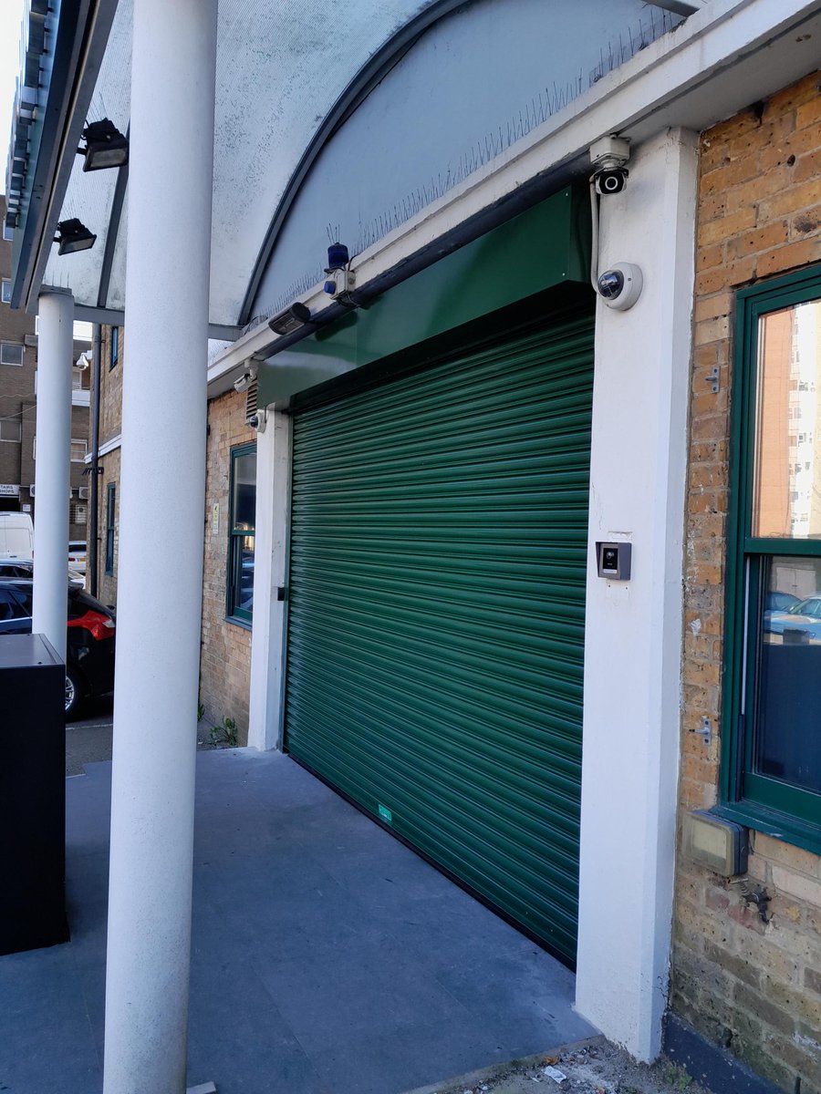 LBSGroupLtd's tweet image. Our Shopguard 75 steel roller shutter recently fitted in London.
Ideal protection for doorways, shopfronts &amp;amp; windows.
#securityprotection #Rollershutterdoors