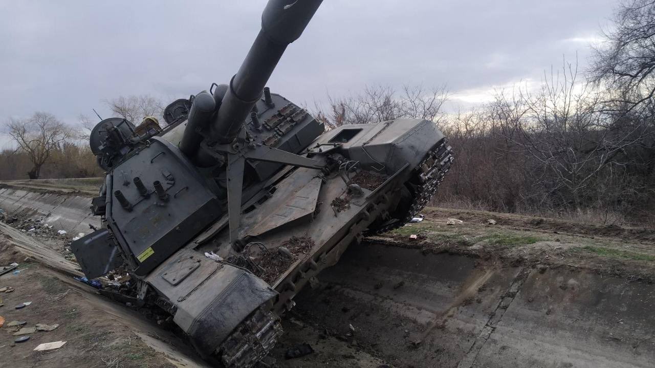 Сводка на украине 26.02 2024. Российская танковая колонна в Украине.