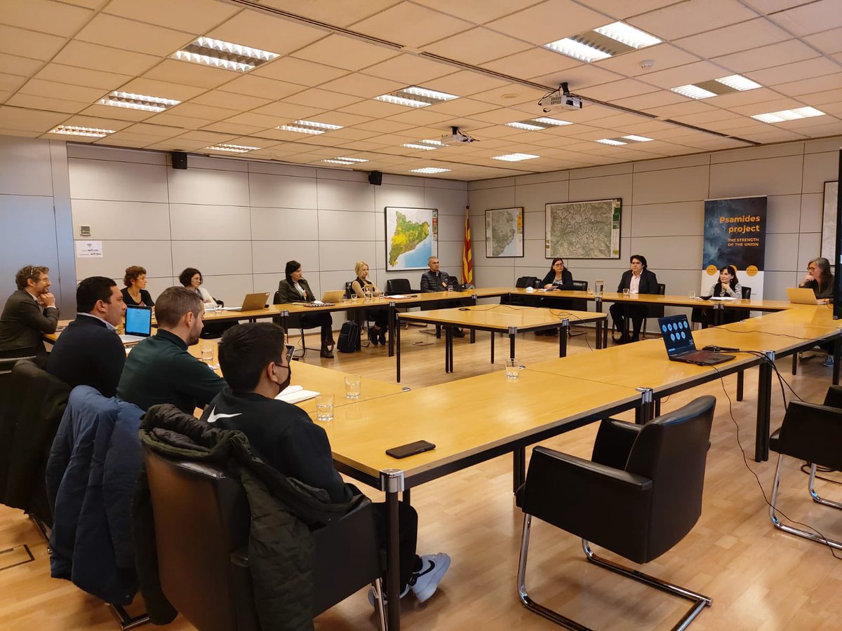 portsgencat's tweet photo. ⚓️Jornada de treball dels socis del #Psamidesproject per analitzar els resultats de les tecnologies implantades als ports petits i mitjans de la Mediterrània i fer-ne un llibre blanc.
➡️#Psamidesproject potencia l’emprenedoria, la innovació, la tecnologia i la sostenibilitat. https://t.co/TSYe2RjcyV
