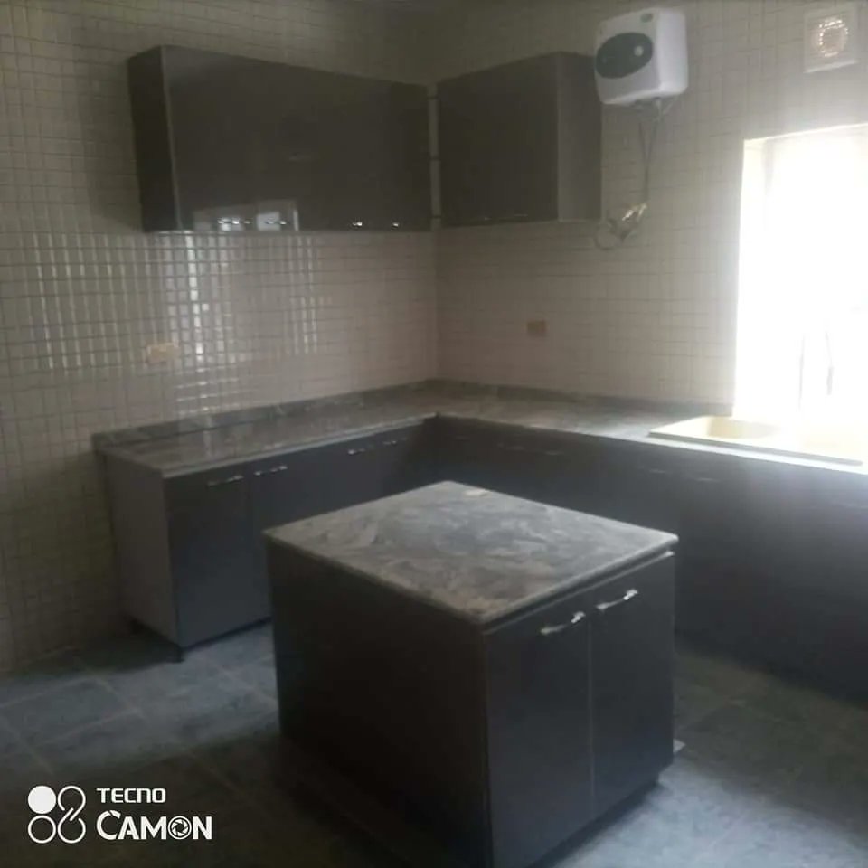 AVANTGARDEDSIGN's tweet photo. 🚩 FOR SALE
Newly Built 4bedroom&amp; 1Room Bq, Laundry Room, Well Finished Kitchen
📍Katsina Estate, Life Camp, After Kingstown Estate, along Godab Estate
Secured, Tarred road
Title: Global CofO. Letter of Allocation. 
Price: N110million Asking 
☎️07013000001
#AbujaTwitterCommunity https://t.co/PKn79foQ6Q