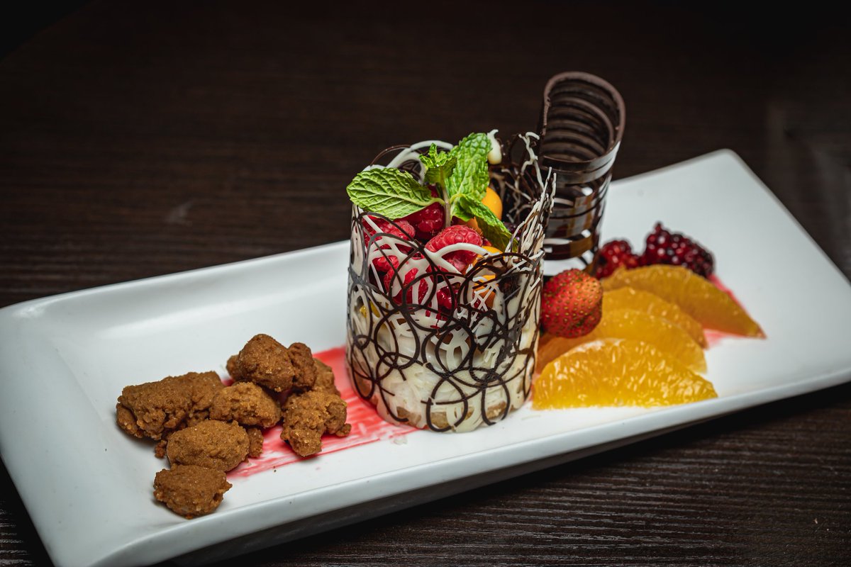 PrideInnAzure's tweet photo. For the #perfectmixture of business and pleasure, elevate your lunch meetings and experience outstanding dining @PrideInnAzure that is bound to impress your colleagues and business associates
Call 0709532000 to book your table today
#businesslunch
#lunch
#wednesdaythought https://t.co/pBSNZ11V7S