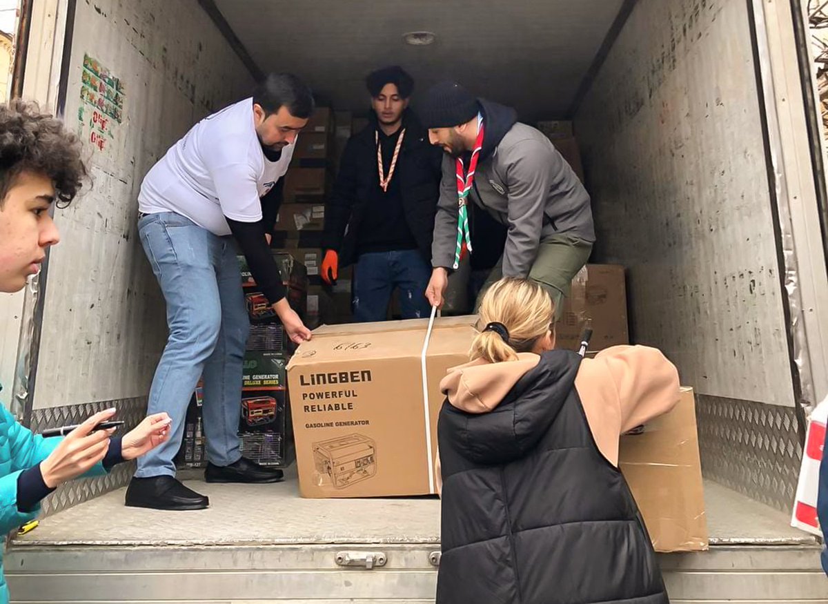 xaqanimom's tweet photo. Scouting and Humanitarian action #SupportToUkraine 
Scouts of Azerbaijan helping with humanitarian aid to Ukraine 🇺🇦

We make a promise to help others and this was a great example⚜️

#supportukraine #supportofukraine
@scoutsofaz 
@worldscouting https://t.co/ux0pLRiZj8
