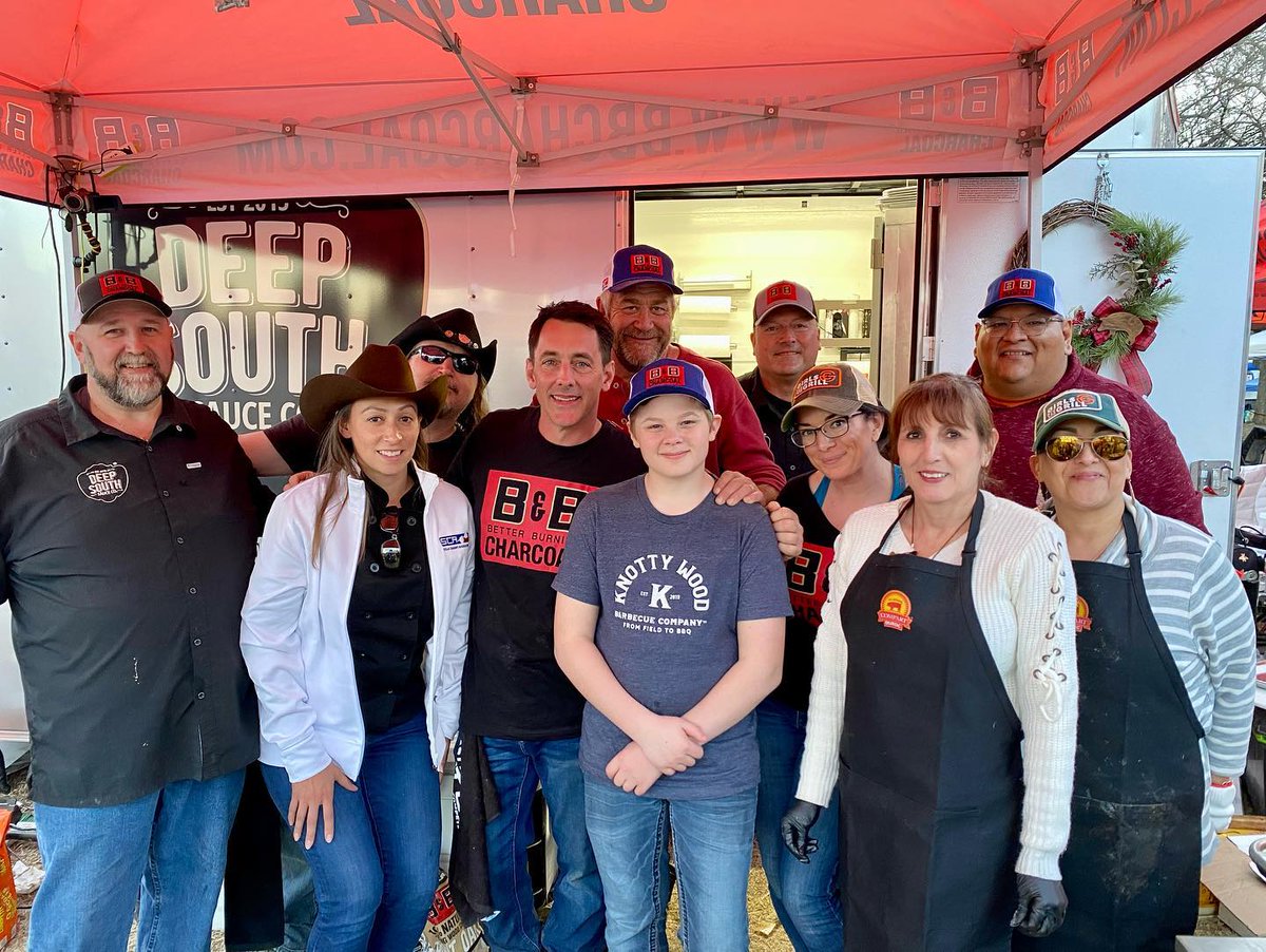 bbcharcoal's tweet image. Who else misses #SCAWorldChampionship 🙋‍♂️🙋‍♀️

#BBWorlds #scafamily #steakcookoffassociation #SCAWorld #bbcharcoal #cleanburn #chargriller #awardwinning #bbq #charcoal