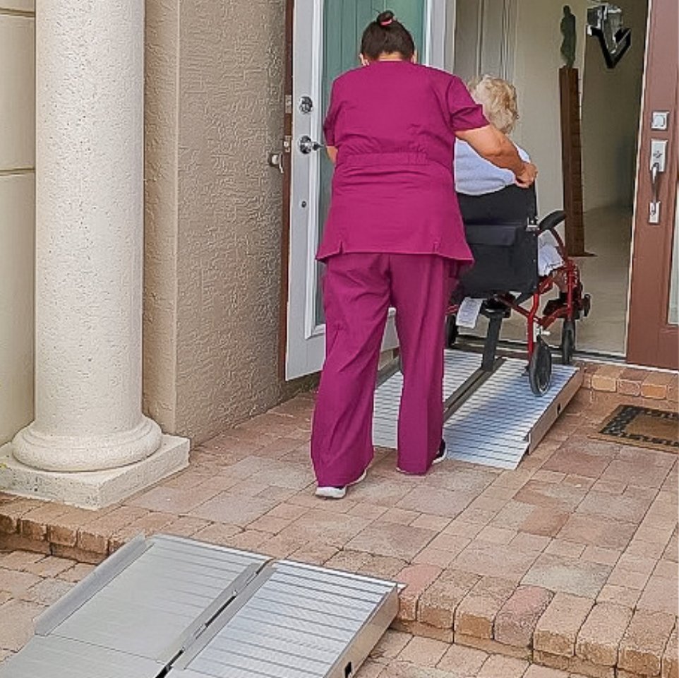 NextDayAccess's tweet photo. Designed to be compact, lightweight, and easy to transport, portable wheelchair ramps are perfect for ensuring a wheelchair-accessible entrance. https://t.co/pJiYAKnL95