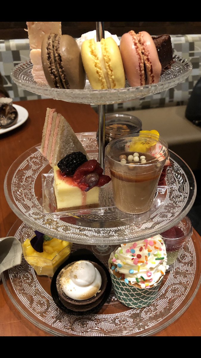fhscoachjones's tweet photo. Day 3 dinner was fabulous (Bacchanal Buffet) I didn’t get pics of the seafood or three plates of food. I did get the dessert tower pic they brought.. #StuffedAgain https://t.co/33lbsLwY5C