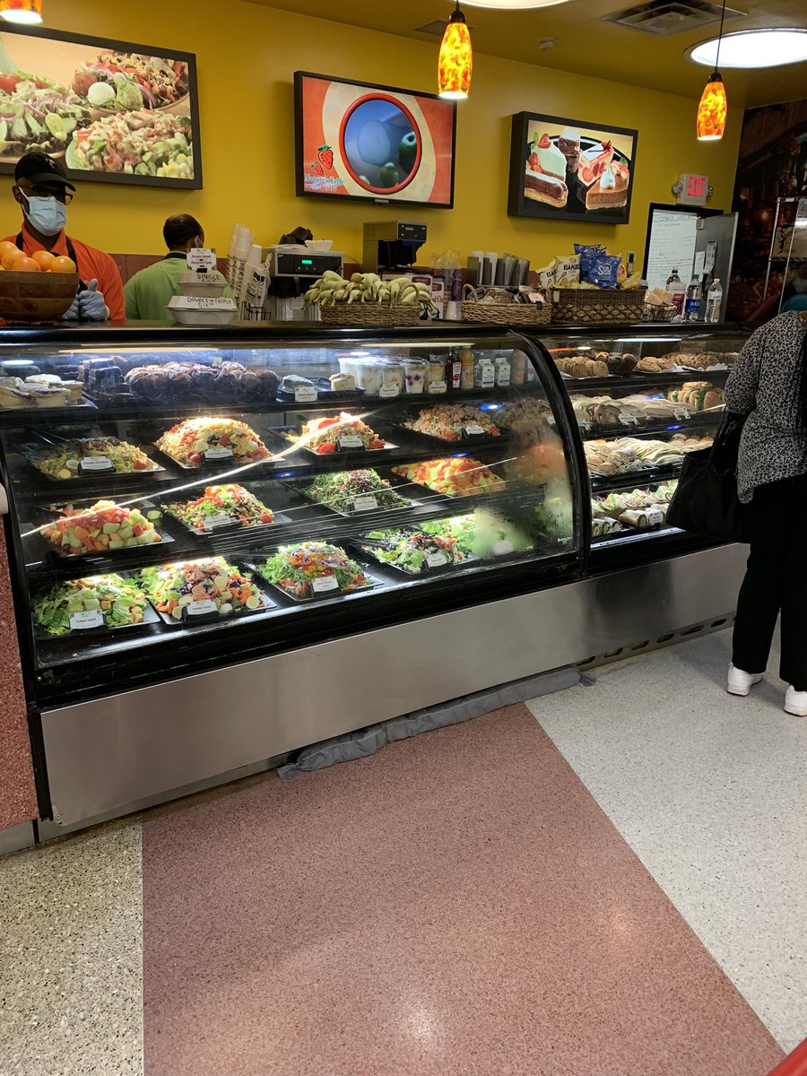 TEaton2000's tweet photo. WBL Apprenticeship opportunities with Nature’s Table Bistro at Airport! #newpartnership @FCSWBL @FultonCoSchools @FCSCTAE https://t.co/LpUMxtx6k9