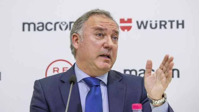 iusport's tweet image. Cantalejo: "Los árbitros tienen muy claros los criterios, pero son humanos" dlvr.it/SLqMSW