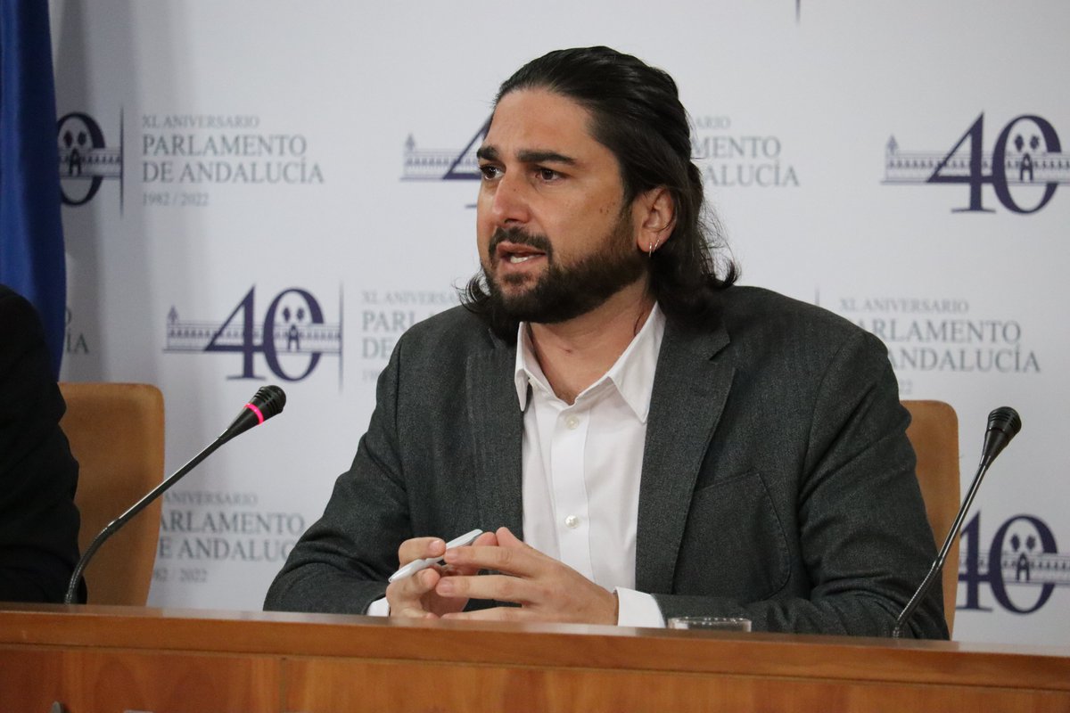 ismaelsc_'s tweet photo. 🎙️Temas analizados hoy en rueda de prensa: 
🧑‍🌾Un nuevo derecho para los trabajadores del campo: Protección asistencial por desempleo.
👩‍💻Solución para interinos y laborales en fraude de ley por abuso de la temporalidad. https://t.co/qjLO7cB2G8