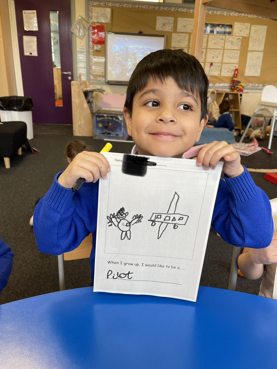 MissMachray's tweet photo. Primary 1 had a lovely time this afternoon discussing different jobs &amp; occupations that people have, then sharing what they would like to be when they grow up. Fantastic to see such great aspirations for their futures ⭐️ https://t.co/tpEElKXUTI