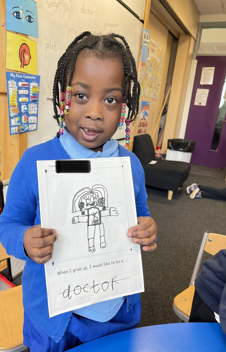 MissMachray's tweet photo. Primary 1 had a lovely time this afternoon discussing different jobs &amp; occupations that people have, then sharing what they would like to be when they grow up. Fantastic to see such great aspirations for their futures ⭐️ https://t.co/tpEElKXUTI