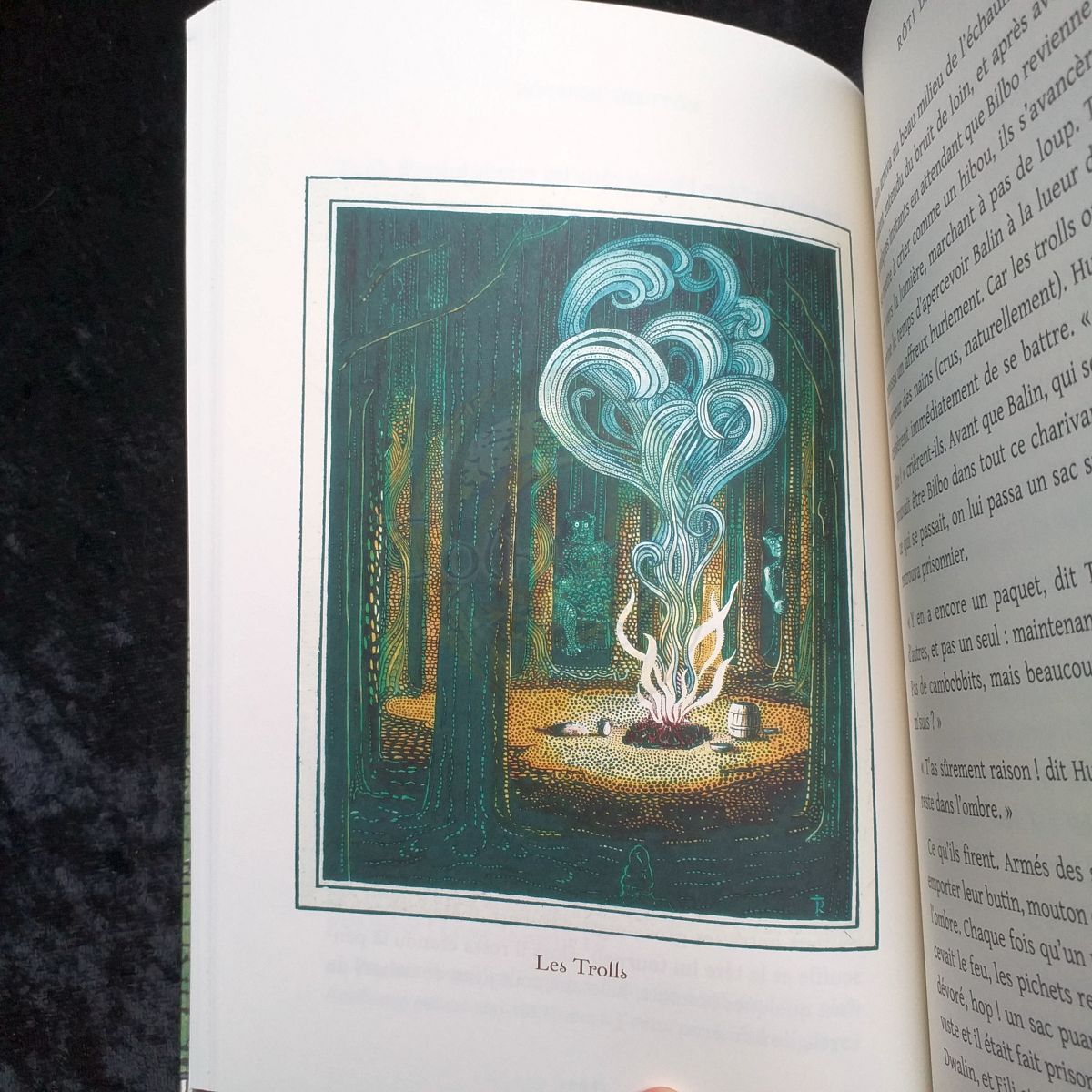 Aujourd'hui parait la nouvelle édition jeunesse du #Hobbit de #Tolkien, traduit par <a href="/dlauzon79/">Daniel Lauzon</a> chez <a href="/BourgoisEditeur/">Éditions Bourgois</a>. Retrouvez notre présentation/critique de ce beau petit livre :
tolkiendil.com/tolkien/biblio…