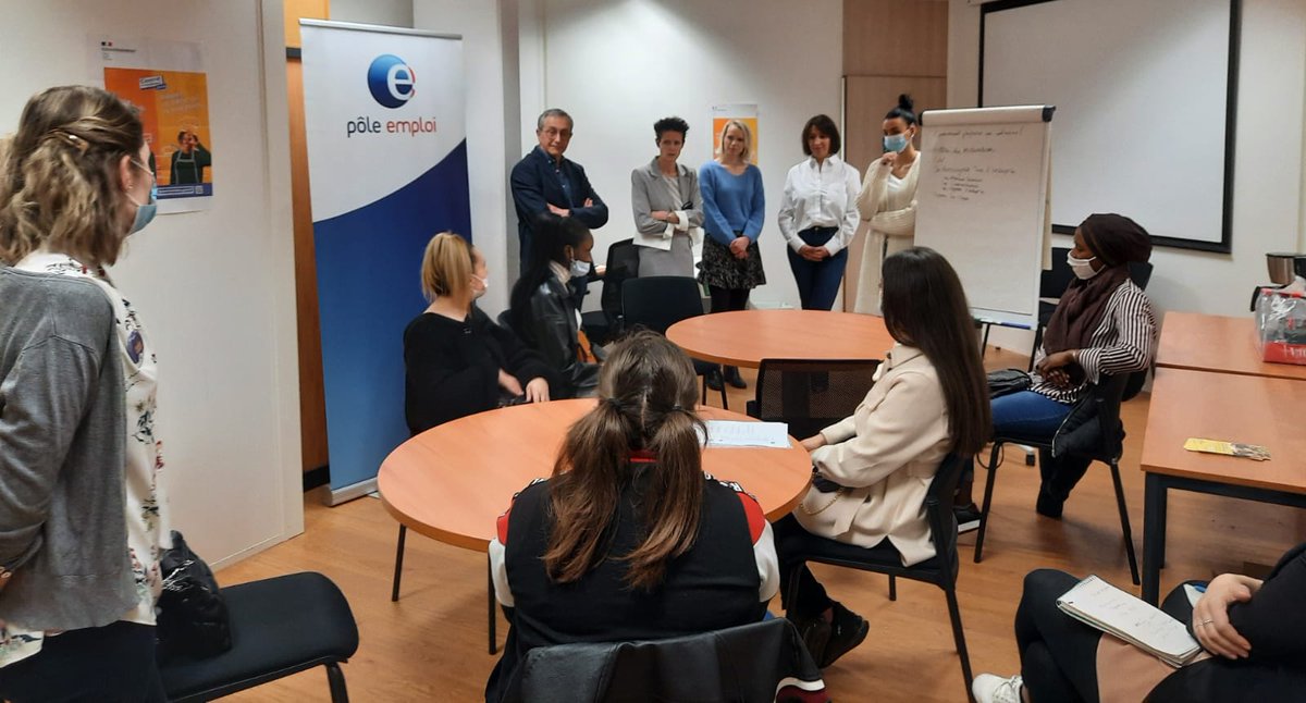 François FERNANDEZ ESTEPA (@francoisestepa) on Twitter photo Ce matin, Madame la sous préfete de l'arrondissement d'Avesnes en immersion au pôle emploi avec les jeunes en contrat engagement jeune, une belle synergie avec la mission locale!
@poleemploi_HDF
<a href="/prefet59/">Préfecture de la région Hauts-de-France et du Nord</a>
<a href="/SeverineDelong/">Delong Severine</a>
<a href="/ElsaMiquel/">Miquel Elsa</a> Ce matin, Madame la sous préfete de l'arrondissement d'Avesnes en immersion au pôle emploi avec les jeunes en contrat engagement jeune, une belle synergie avec la mission locale!
@poleemploi_HDF
<a href="/prefet59/">Préfecture de la région Hauts-de-France et du Nord</a>
<a href="/SeverineDelong/">Delong Severine</a>
<a href="/ElsaMiquel/">Miquel Elsa</a>