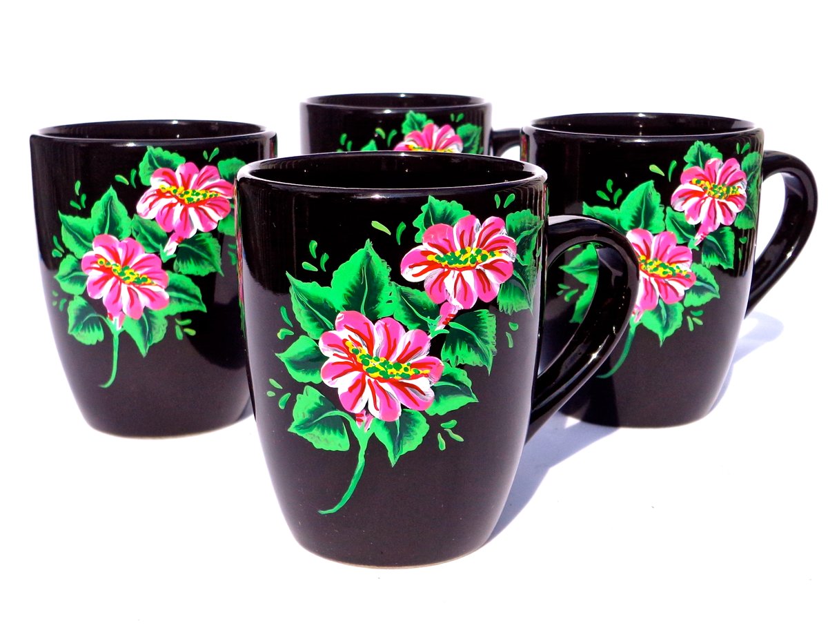 Great gift for Mom etsy.com/listing/180914… #coffeemugs #paintedmugs #homedecor #TMTinsta #giftsformom #mothersdaygift #coffeecups #pinkflowercups