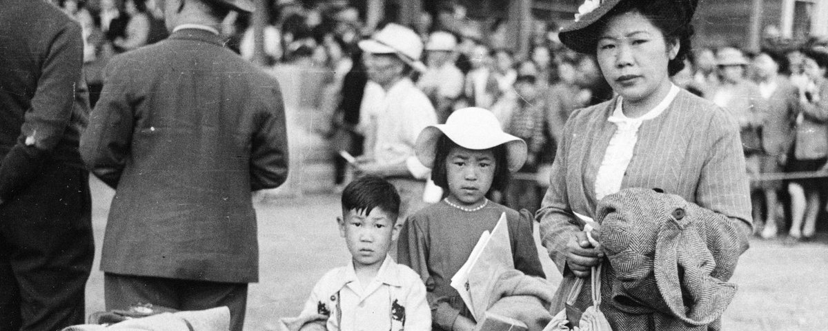 CMHR_News's tweet photo. On March 16, 1942, during the Second World War, the Canadian government forced more than 23,000 Japanese Canadians from their homes and seized their assets. Despite promises the property would eventually be returned, this never happened. https://t.co/rQjvK7kzZH