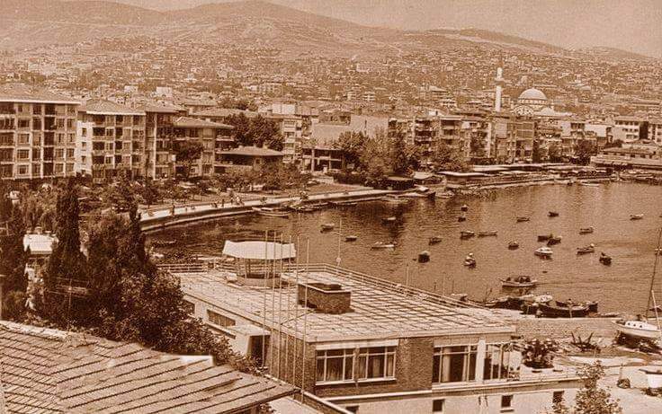 PendikliTV's tweet photo. Nerde o eski günler diyenler?
#Nostalji #Pendik #Pendikli https://t.co/teoJXxoIWC