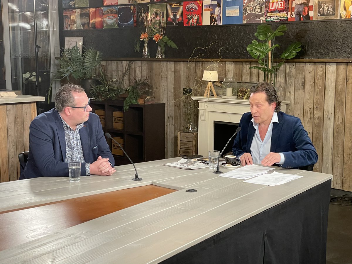 Sander Janssen van Lokaal Peel en Maas kan nog niet zoveel zeggen over de uitslag, omdat er wat veranderd is in het lokaal politieke klimaat. De tot nu toe wat lage opkomst heeft er volgens hem wellicht mee te maken dat het goed gaat in de gemeente. #penmkiest