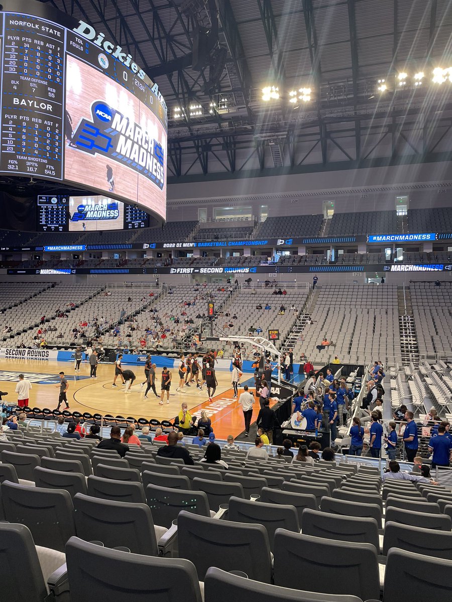 Haven’t been in the Dickies Arena for 2 minutes yet…and <a href="/uiltexas/">Texas UIL</a> needs to find a way to get the state tournament here!!!! What a venue