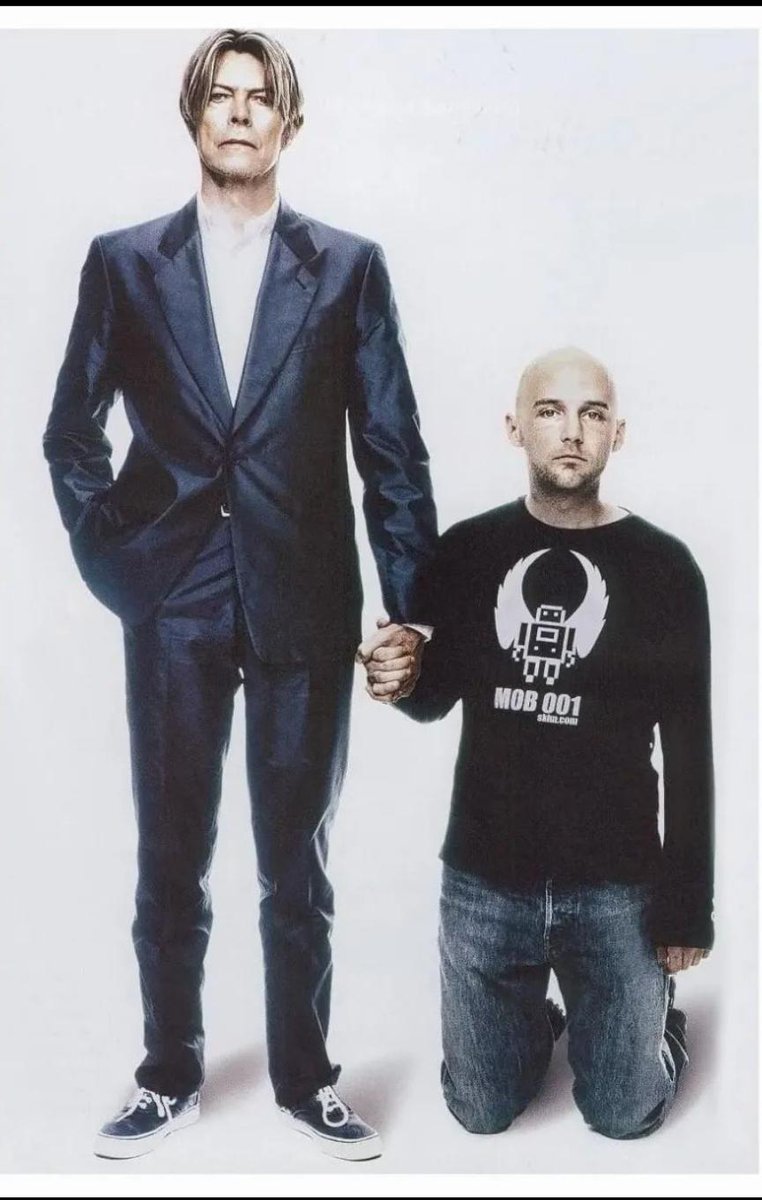 Elastical_Gomez's tweet photo. Bowie and bb Moby. Sometimes you have to be brave and make a post on Twitter. https://t.co/qxsuGtCfhX