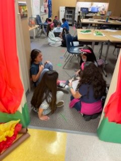 Daffron_5th's tweet photo. 5th Grade - Working on Survival Skills! #CampOnCampus
@pisdoutdoor @pisdwonders @DaffronDeputies https://t.co/a9s2RvHIny