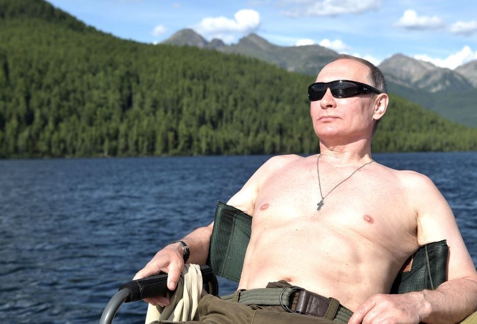 BASED_JOURNAL's tweet photo. BREAKING: In order to combat Anti-Russian #Xenophobia, Russian president Vladimir Putin has announced that he will be launching 35 #nuclear #warheads on Winterset, Iowa "I believe Winterset is an ugly town and obliterating it will not warrant all out nuclear war" he stated https://t.co/izhX4Z4Jvk