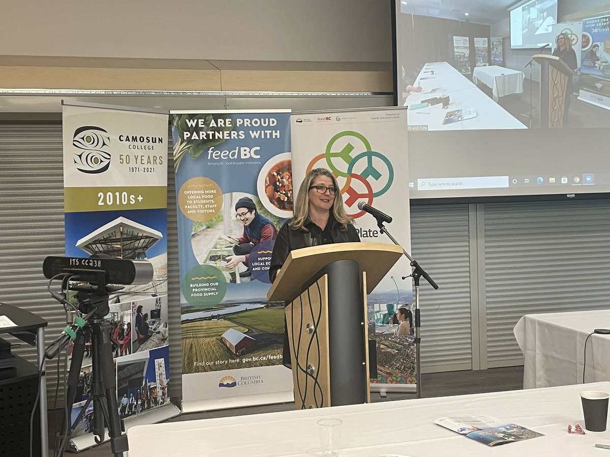 CamosunPrez's tweet photo. Thank you Minister @lanapopham for visiting the Interurban campus to promote #FeedBC Pitch & Plate event. The Culinary Arts program is committed to supporting BC agriculture and helping students connect the dots from point of origin to table. And it tastes great too! #GrowBC https://t.co/DwNHVgO3tQ