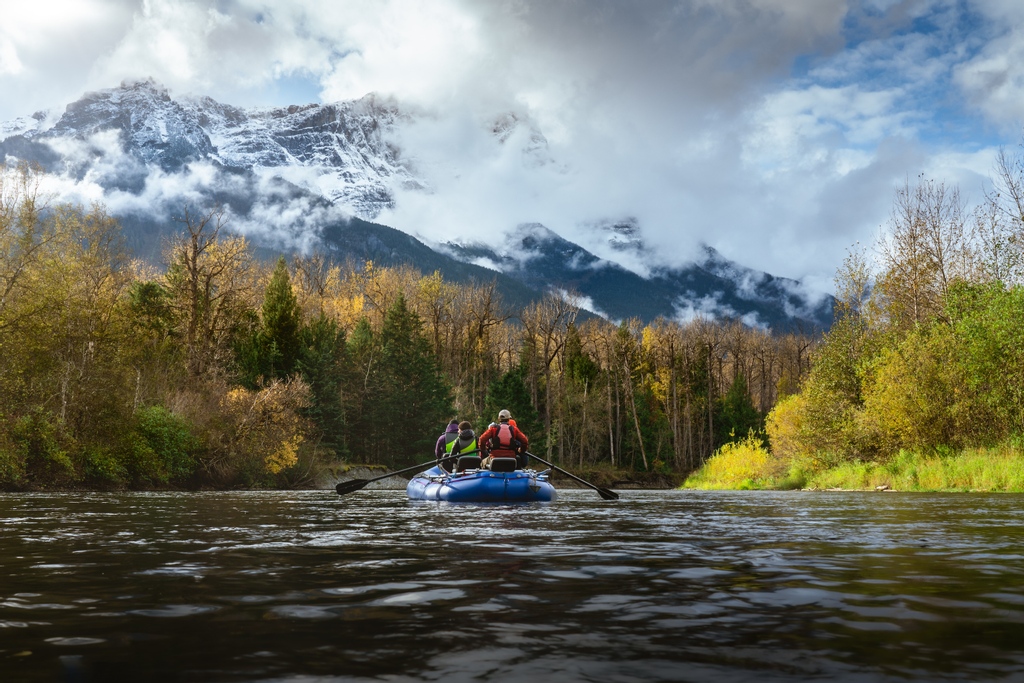 If you want your next vacation to be immersive, visually stunning, and a fun bonding experience for the whole family, we've got you covered. Transform through travel with the Bella Coola Explorer package. 

📸<a href="/jesajaclass/">Jesaja Class</a>

#BellaCoolaExplorer #GreatBeatRainforest #BeautifulBC