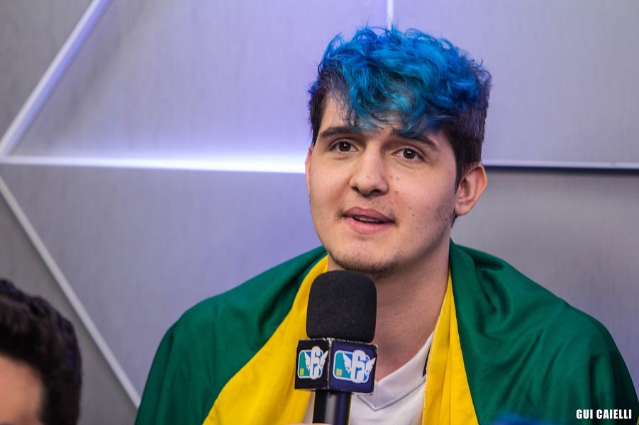 AnalisesR6's tweet image. 🇧🇷 .@silencefps (Coach/Analyst)

🎮 Series: 152-15-71 (64%)
🗺️ Maps: 247-130 (66%)
🏅 Maior Win Streak: 10

❄️ Chalet: 9-6
⛳ Clubhouse: 34-25
⛱️ Coastline: 31-17 
🏦 Bank: 27-11
☕ Kafe: 23-9
🚜 Oregon: 43-21
🏘️ Villa: 22-8

Anunciou sua saída do Rainbow Six. GL!