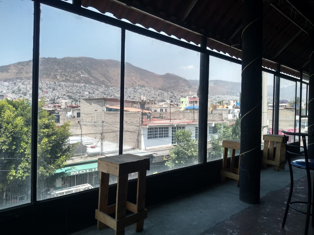 alexvazquez38's tweet photo. Un amigo acaba de abrir un bar a ocho cuadras del reclusorio norte, zona Cuautepec y obvio voy a caerle el viernes con toda mi singular alegría, CHELITA MIX lleva por nombre #PoderosoIntenso https://t.co/aJVotS5w82