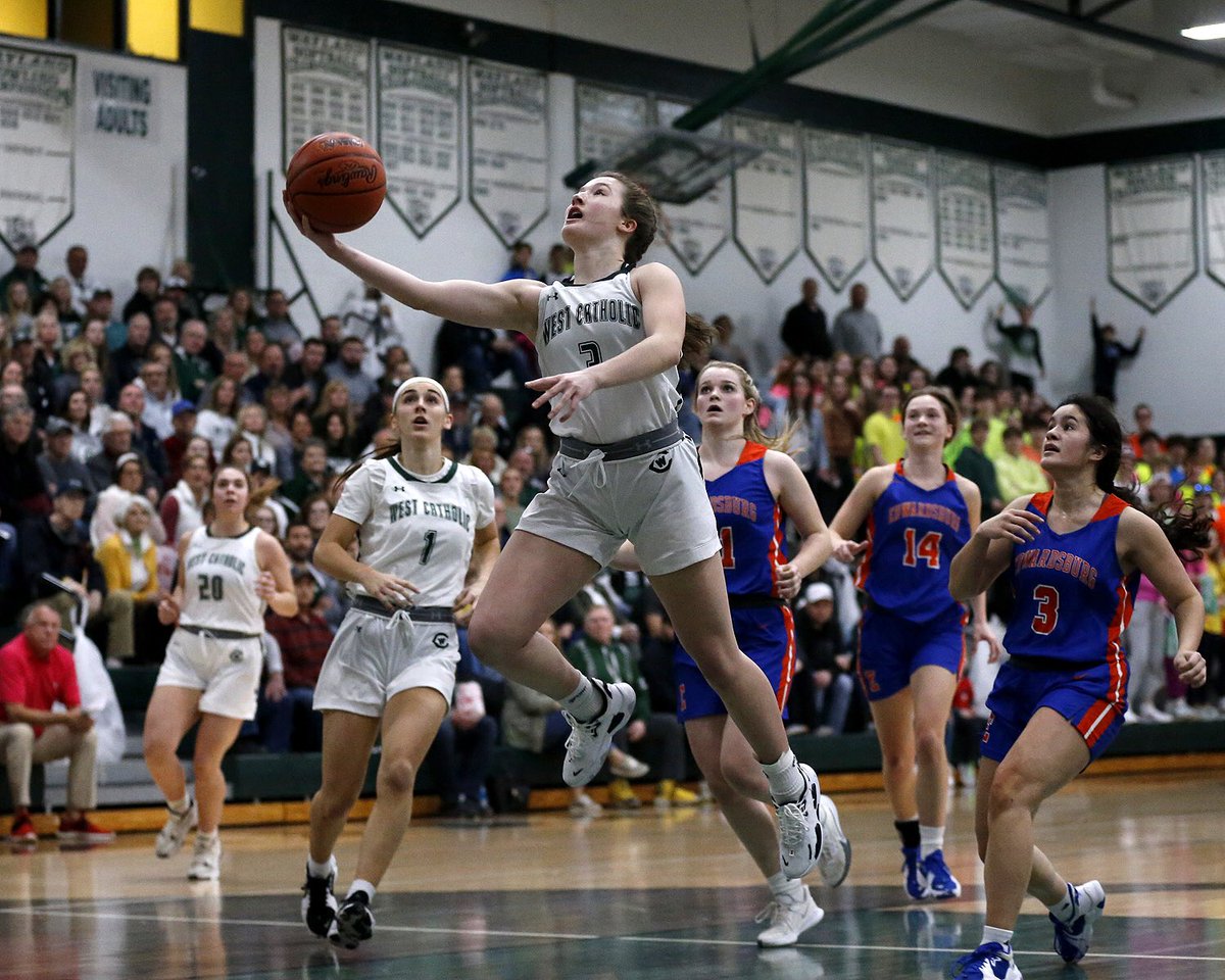 GRWCWomensHoops's tweet photo. @gr_wcwbb executed in all phases in the Quarterfinals with help from huge fan support and are heading to the Final Four at MSU. All Falcons scored! @AnnaIgnatoski led all scorers with 20-pts. @abbeykimball27 added 19 along with 10-assists. @PolegaReese had 10-pts.  Let’s Go West! https://t.co/OpwMwcWn6M