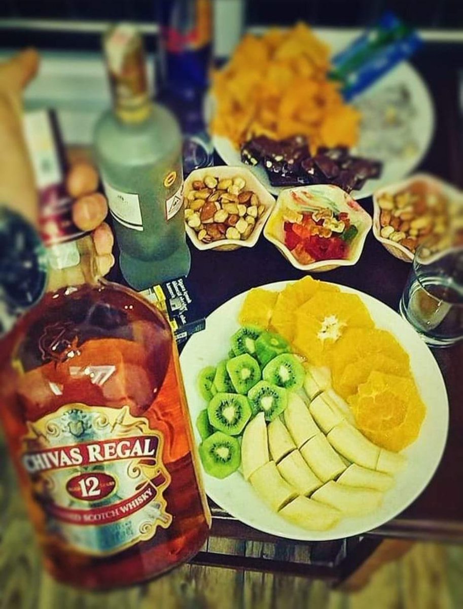 bahar33brk's tweet photo. Çokk Ama Çoooook Özlendiğimi Düşünüyorum 😘😍😘 https://t.co/c2seyidjUh