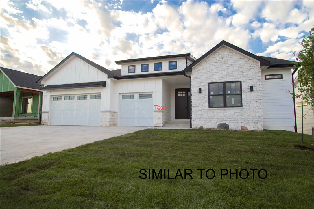 Ingrid_Williams's tweet photo. Ready to upgrade? Impeccable 5 BD/ 4 BA in Urbandale has it all. Call/text/DM me!  https://t.co/fODX3MFLdK https://t.co/dvJl5fZzQ1
