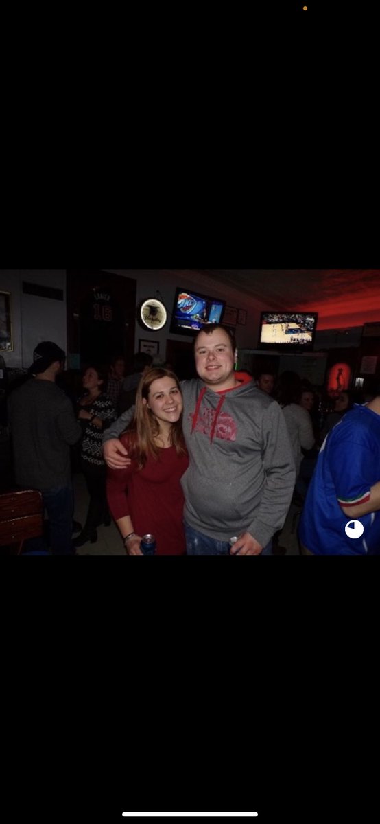 jschaack13's tweet photo. #BestBarBurton where love blooms 🥰 https://t.co/QELf12UjHG