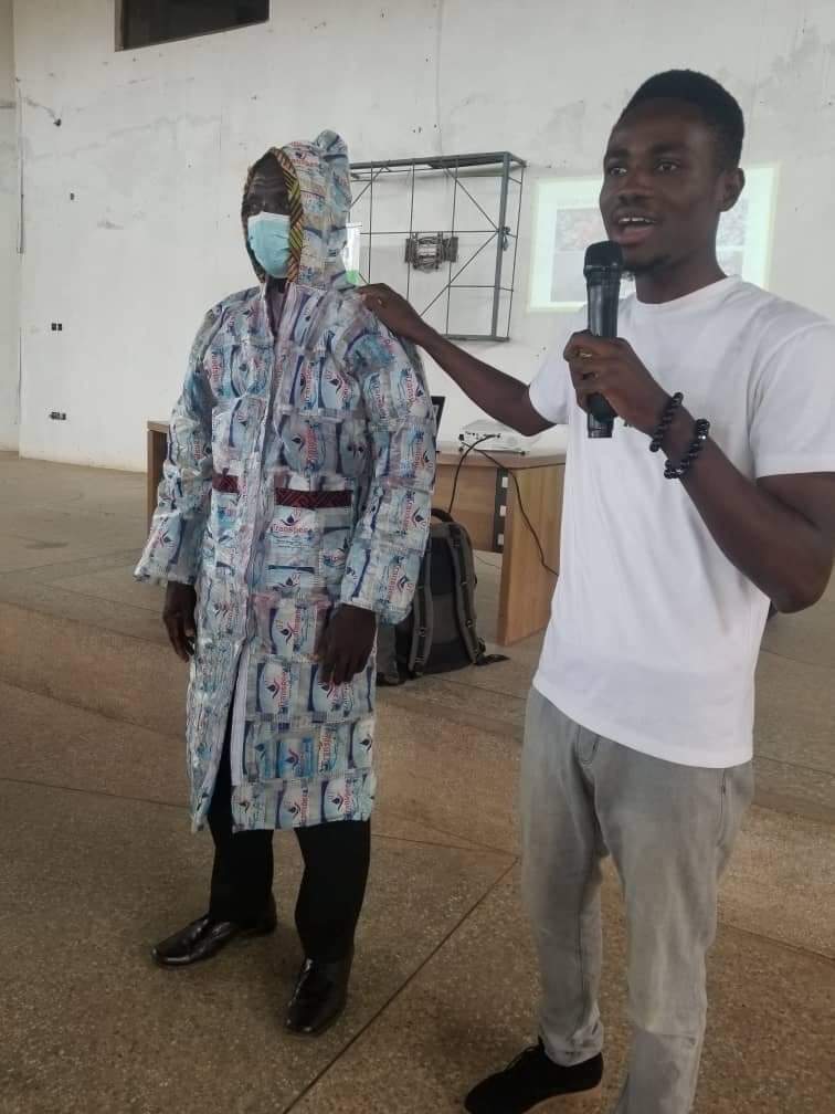 SNVGhana's tweet photo. We were joined by a team from @ASANwura who demonstrated some innovations and creations made using plastic waste on day two of the GrEEn Value Chain Fora in the Nzema East Municipality today

#AfricaTrustFund #GrEEnProject https://t.co/IGqoxKc0Jc