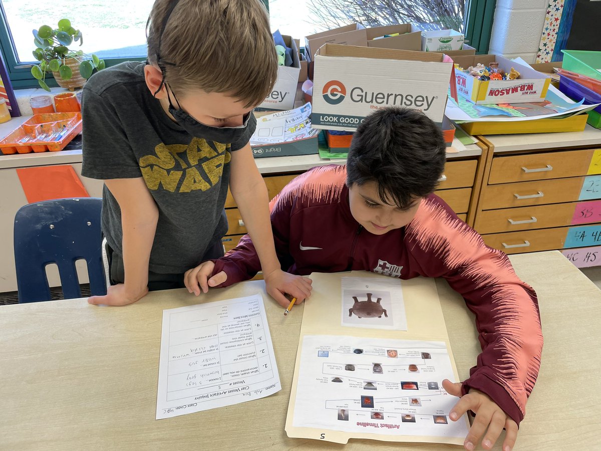 artwithMsFlo's tweet photo. @FairhillES  4th graders stepped into the shoes of archeologists and investigated clay vessels from a round the world to make guesses about their function! Next step is creating their own clay vessels. @FCPSfinearts @FCPSR2 https://t.co/pz5BeVCuJ2