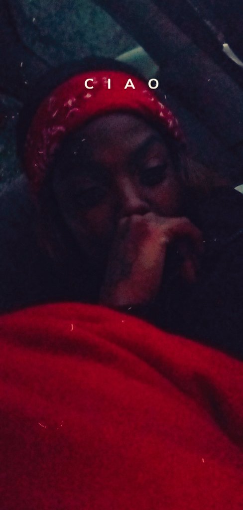 be32777511's tweet photo. Rainy day❤️💋 https://t.co/TVuNMjaPmd