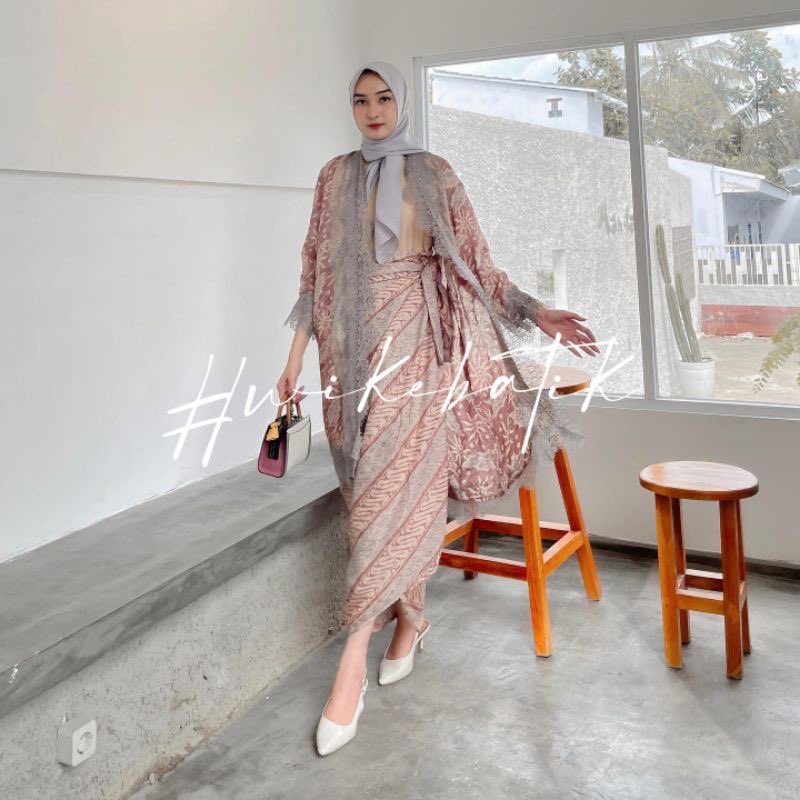AThreadRacun's tweet photo. ✨19. Set Outer Andin Ikatan Cinta Motif Daun Batik Trusmi✨

🛍️ : https://t.co/IDA0VJoapq [Shopee]
💰 : Rp275.000
⭐ : 4.9 https://t.co/2TgDi8tqAR